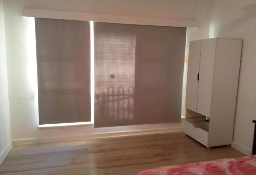 ペンション Homestay Upon Kenwick Station