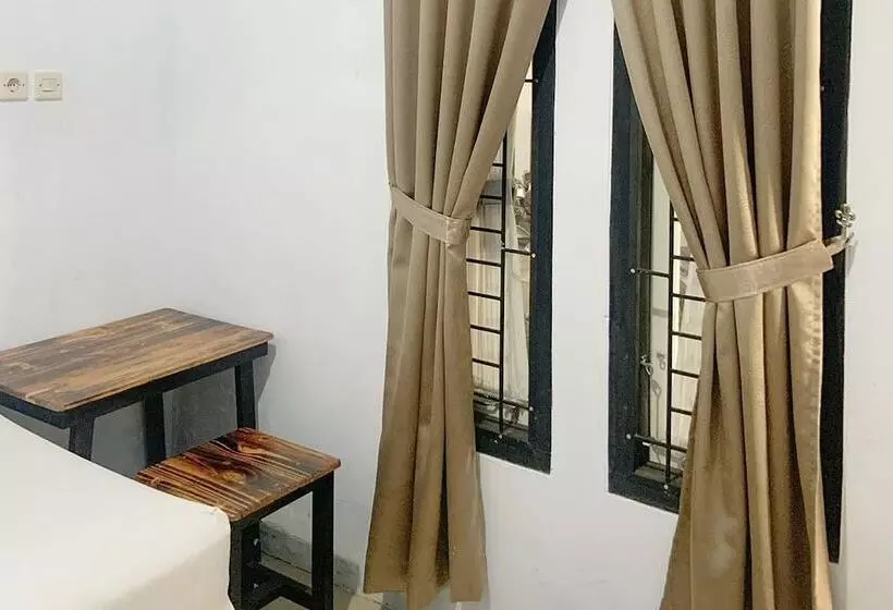 پانسیون Pondokan Guest House Rinjani Syariah