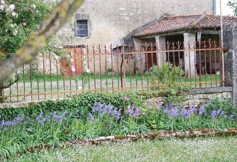 Bed and Breakfast Le Dojo Du Plessis