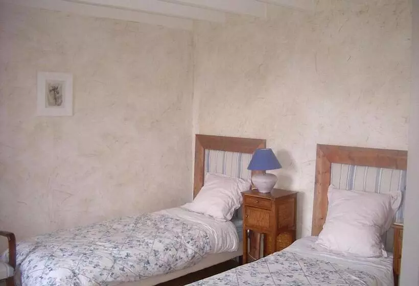 ベッドアンドブレックファースト Maison D'hôtes De La Verrière