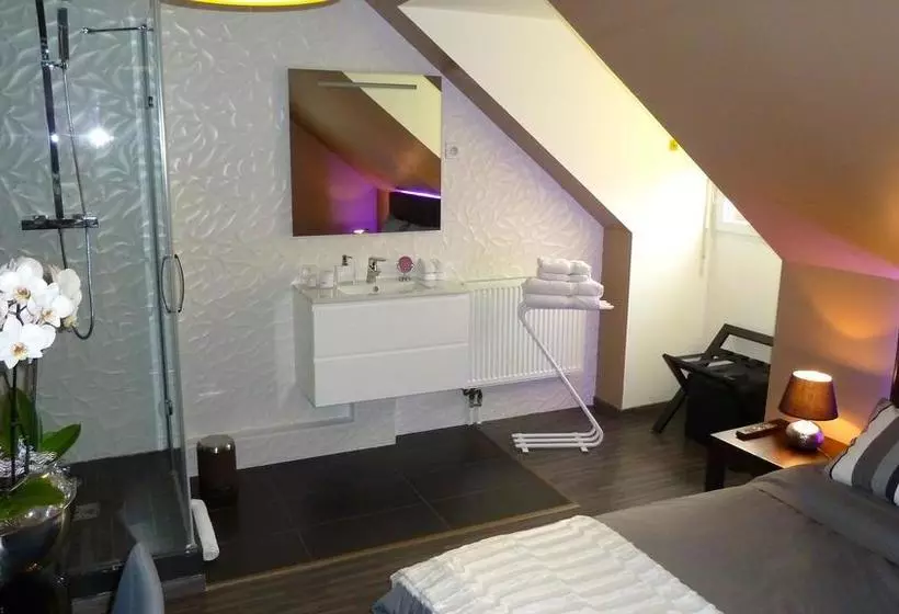 Aamiaismajoitus (B&B) Hôtelya   Lille Villeneuve D Ascq