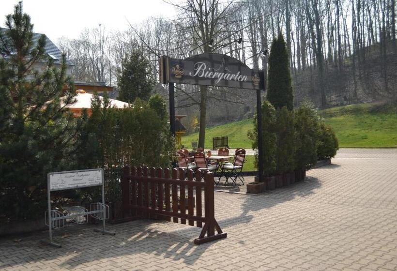 Elegant Hotel Zur Burg