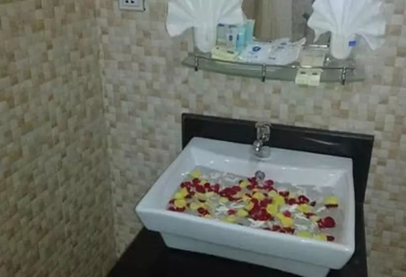 Famous Hotel Bago