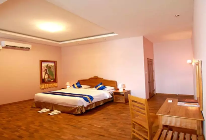 Famous Hotel Bago