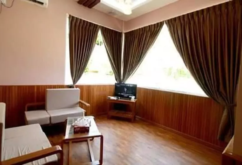 Famous Hotel Bago