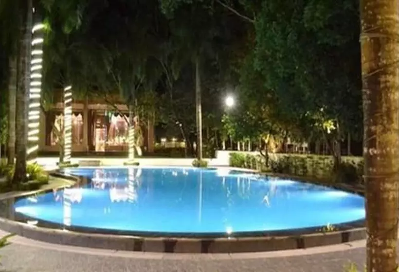 Famous Hotel Bago