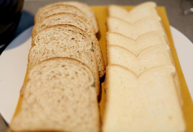 مسافرخانه Relais Manfredi