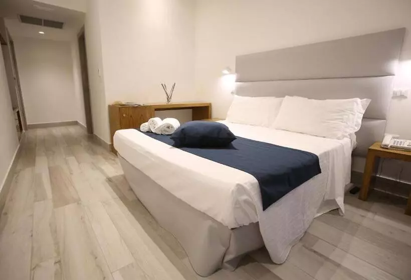 مسافرخانه Relais Manfredi