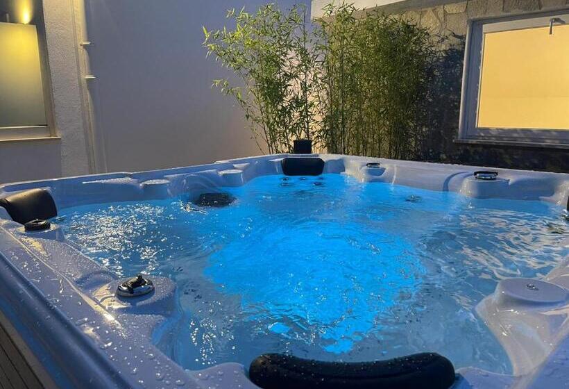 مسافرخانه Relais Manfredi