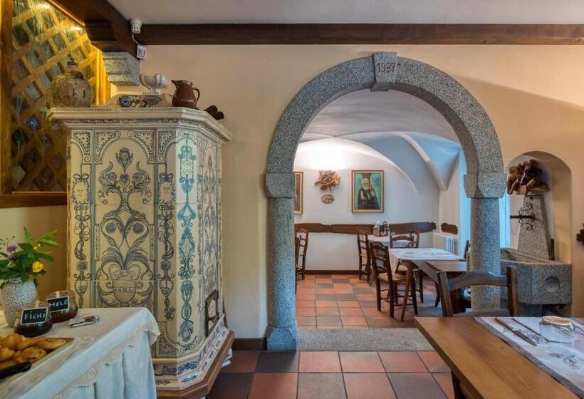 호텔 Albergo Moleta