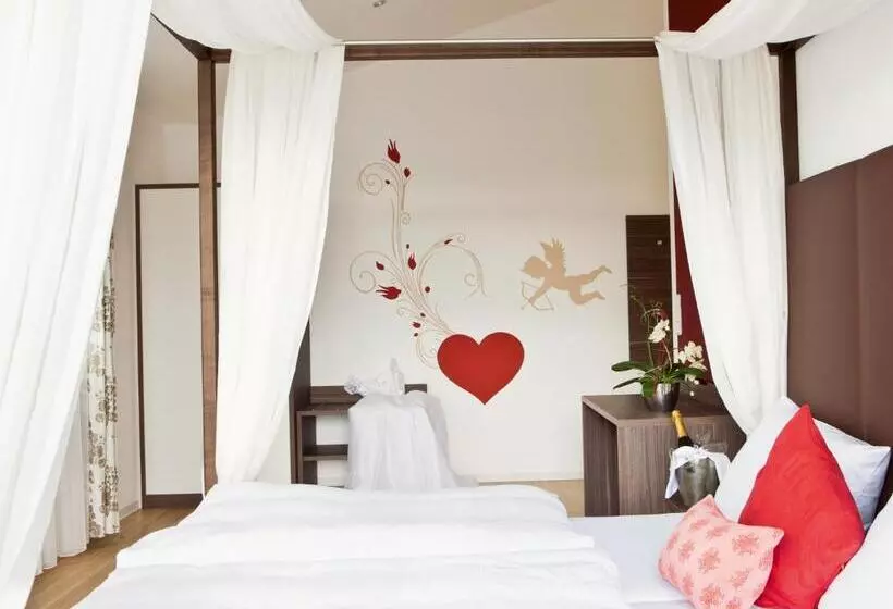 Hotel Das Quartier