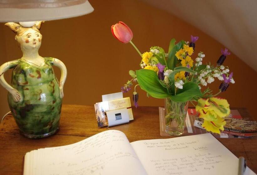 Hotel Hôtel La Bastide D Iris