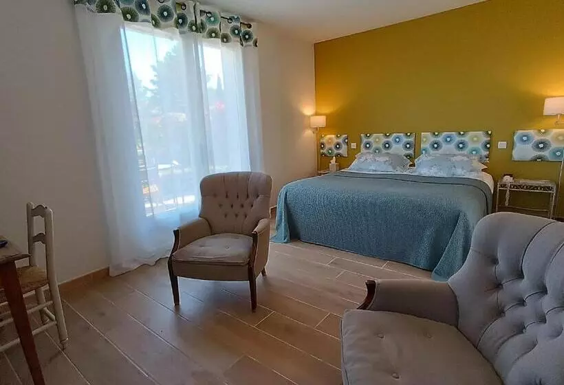 Hotelli Hôtel La Bastide D Iris