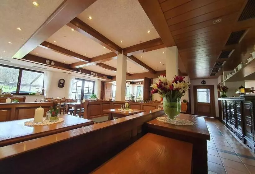 Hotelli Landhaus Oberaurach