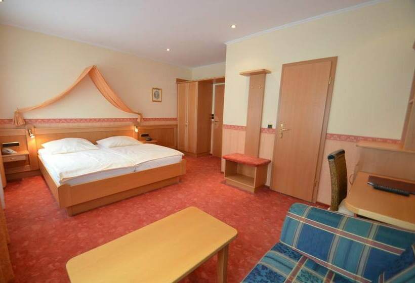 בית מלון כפרי Unter Den Linden