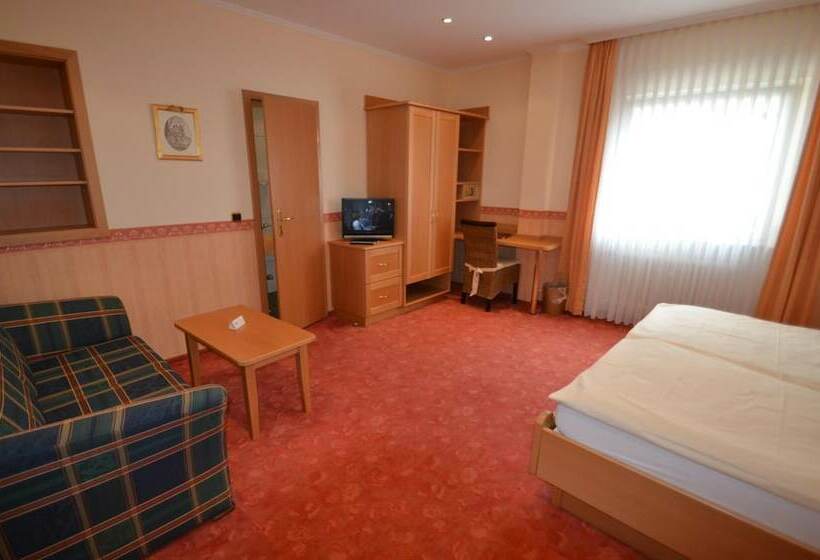 בית מלון כפרי Unter Den Linden