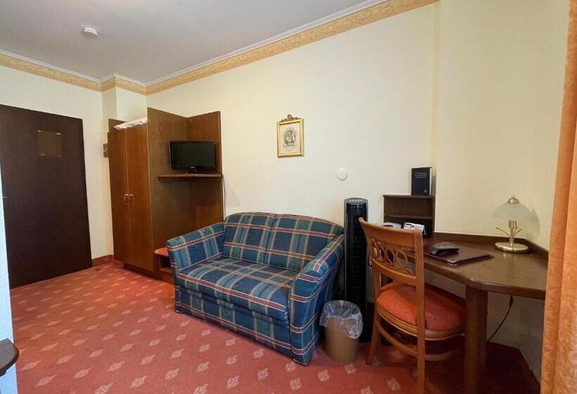 בית מלון כפרי Unter Den Linden