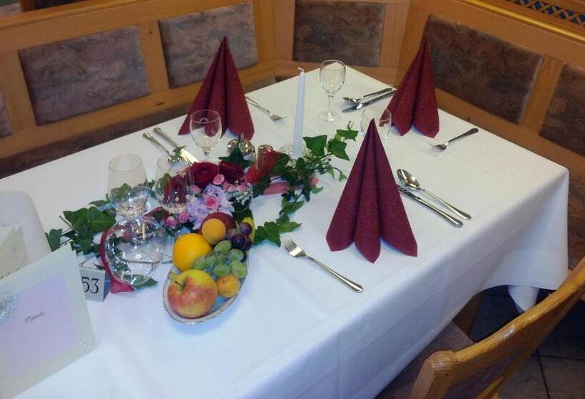 Land Gut Hotel Gasthof Waldschänke