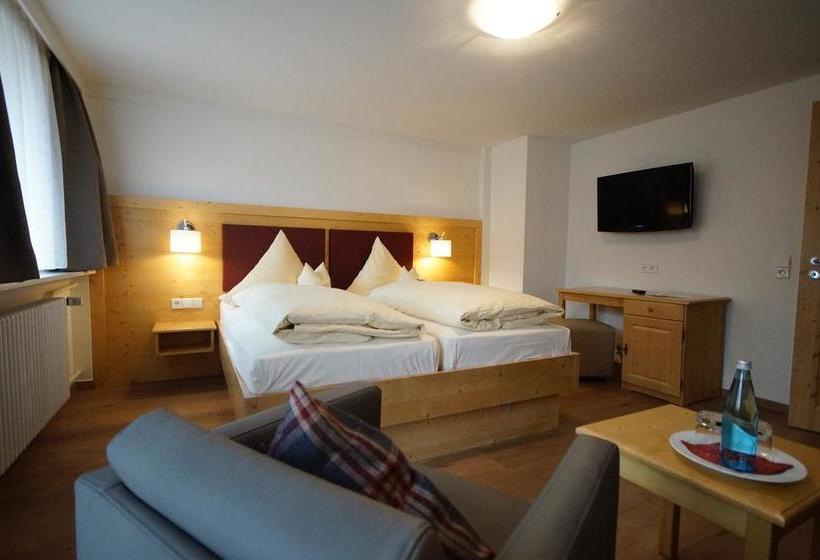 Landhotel Und Apartments Sonneck