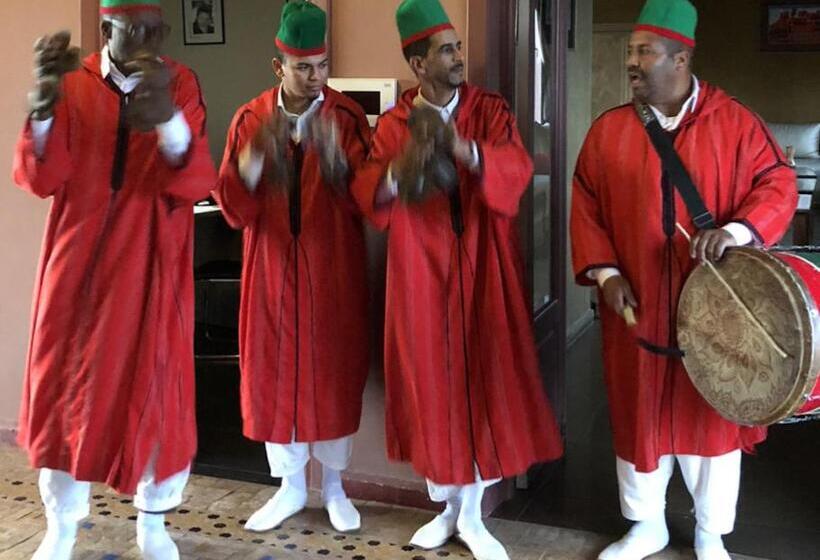 بنسيون Dar De Santis