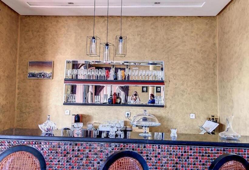 بنسيون Dar De Santis