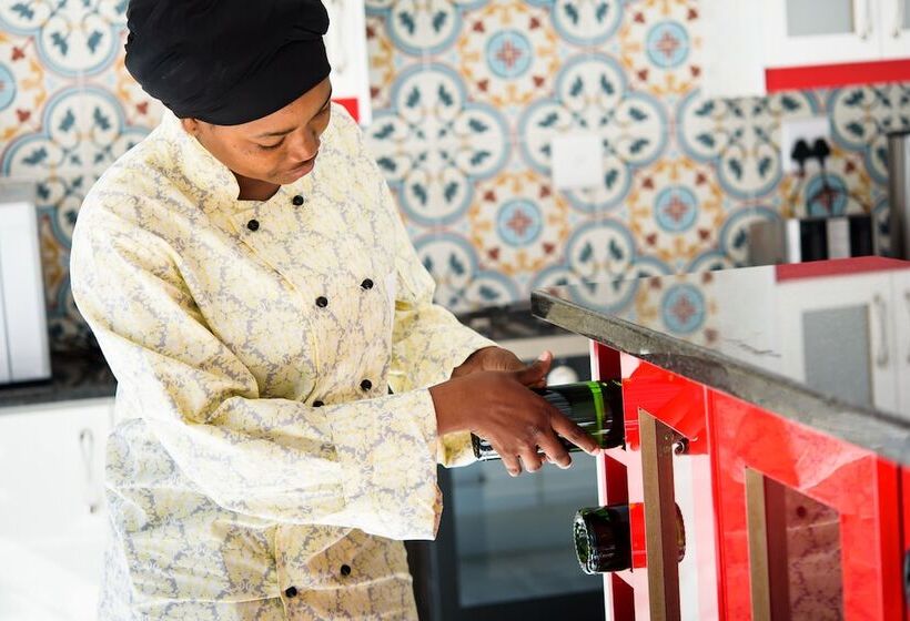 ペンション Senate Boutique Guest House