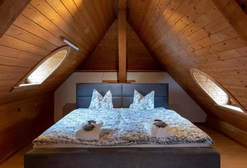 ユースホステル Landgasthof Farnsburg