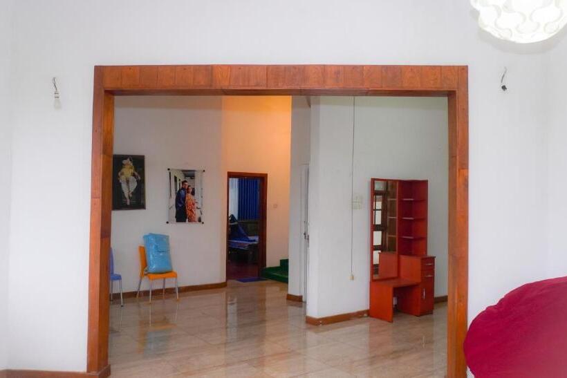 Bed and Breakfast V6 Nest