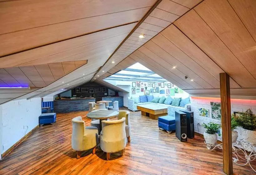 Fabhotel Prime Hemkunth