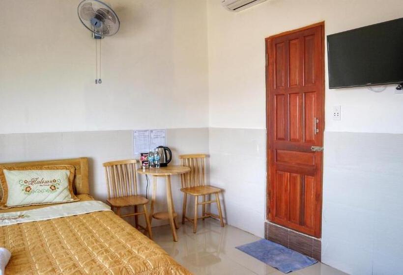 هتل Khách Sạn Hoàng Hải