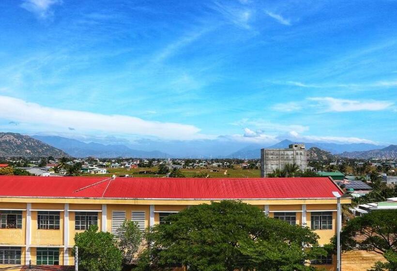 هتل Khách Sạn Hoàng Hải