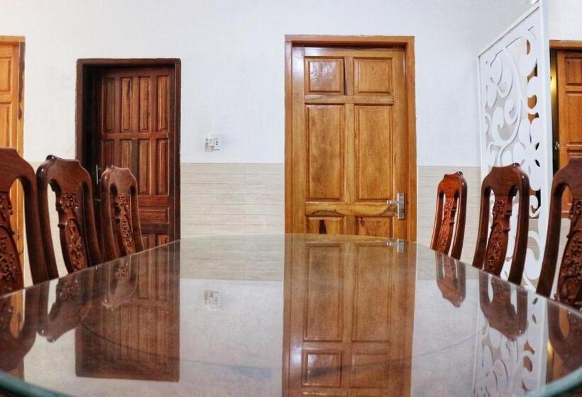 هتل Khách Sạn Hoàng Hải