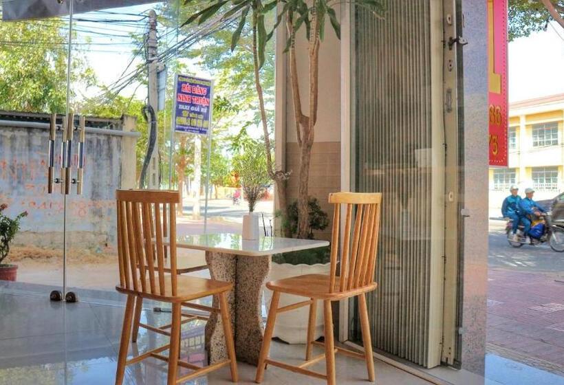 هتل Khách Sạn Hoàng Hải