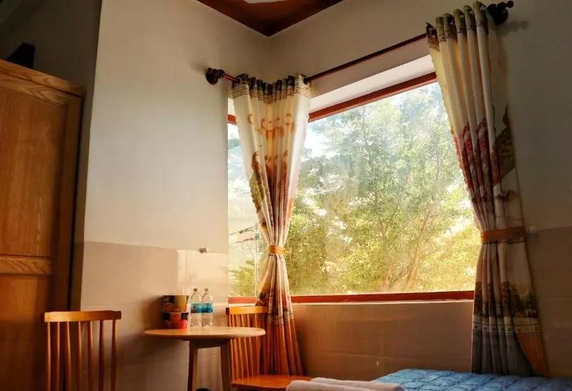 هتل Khách Sạn Hoàng Hải