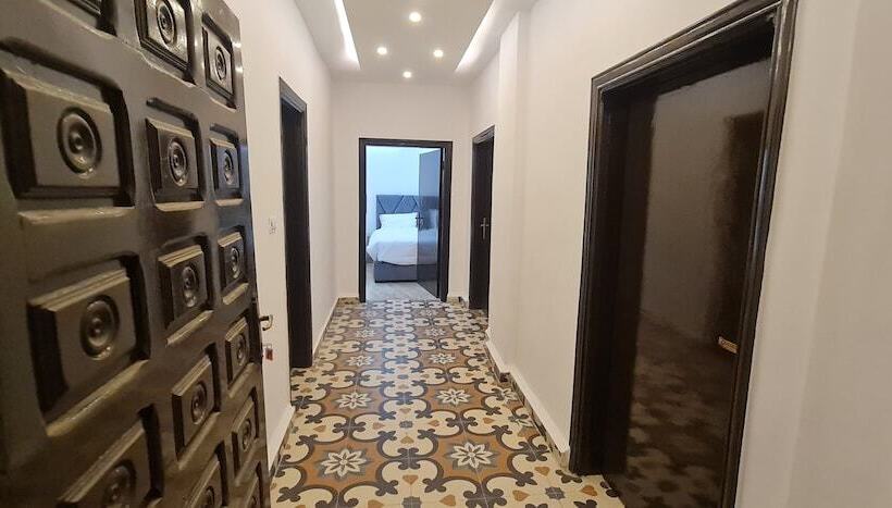 هتل Nabateans Home