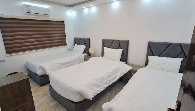 هتل Nabateans Home