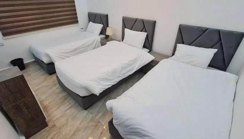 هتل Nabateans Home