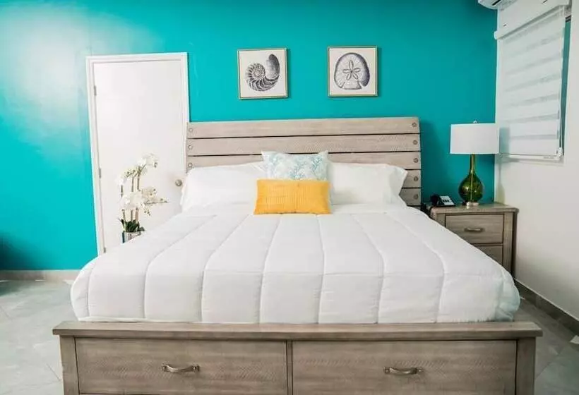 هتل The Suites At Mr Grouper