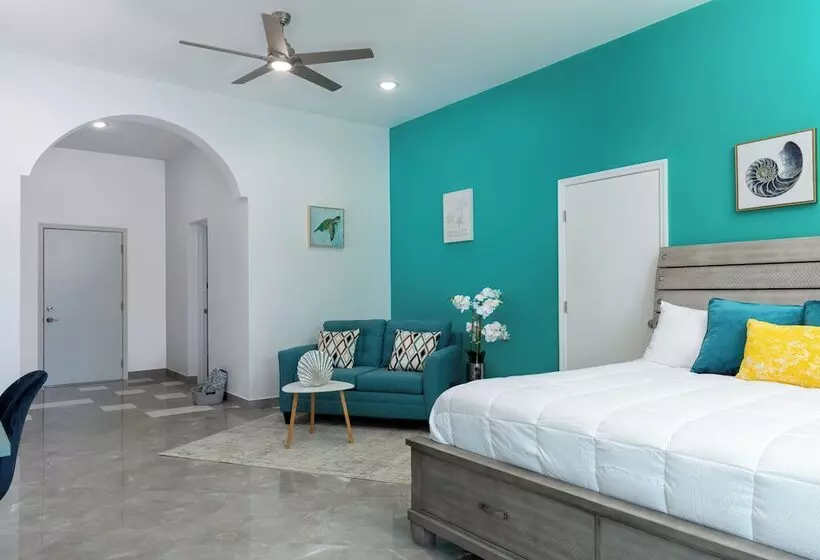 هتل The Suites At Mr Grouper