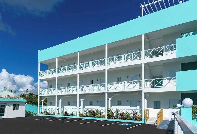 هتل The Suites At Mr Grouper