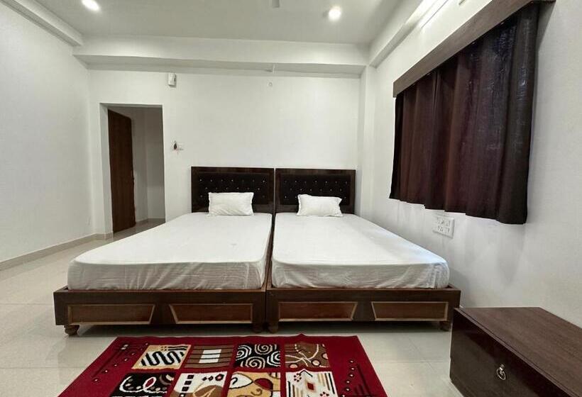 בית מלון כפרי Utsav Palace