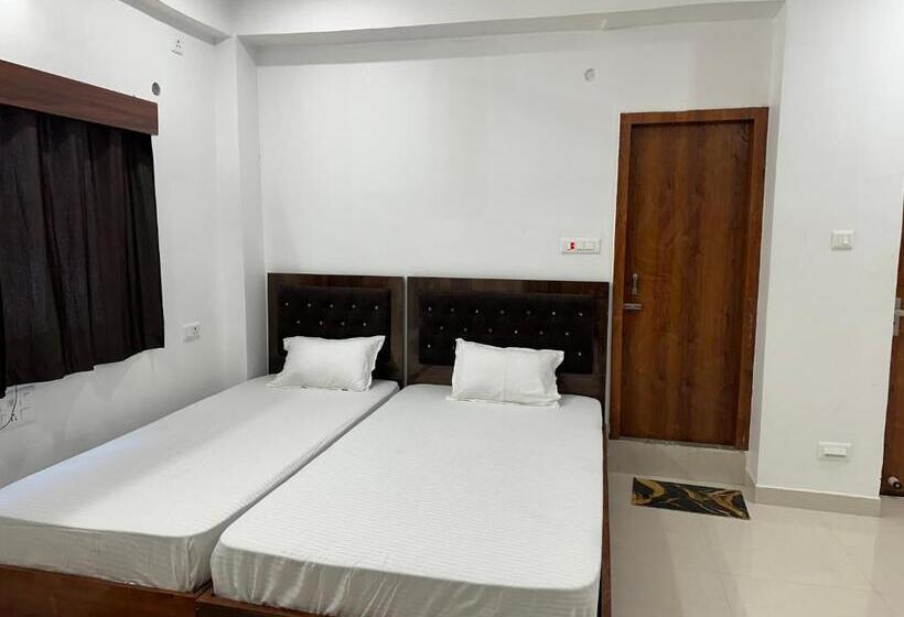 בית מלון כפרי Utsav Palace