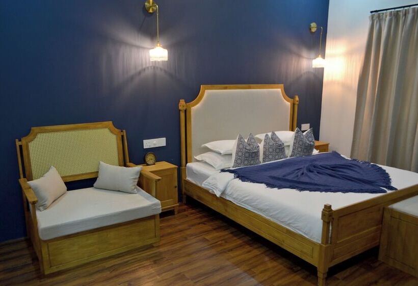 پانسیون Athirige Boutique House