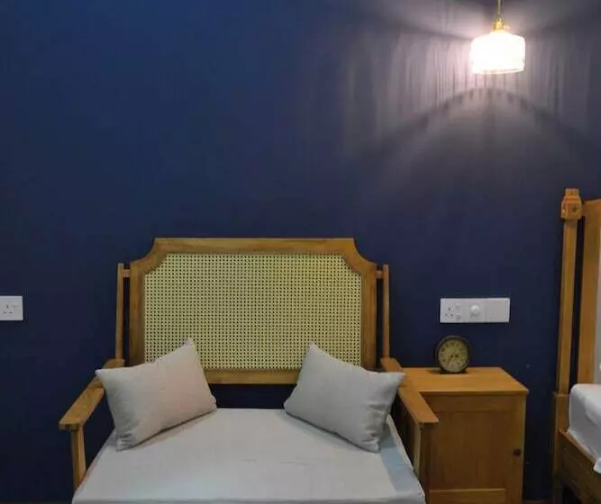 پانسیون Athirige Boutique House