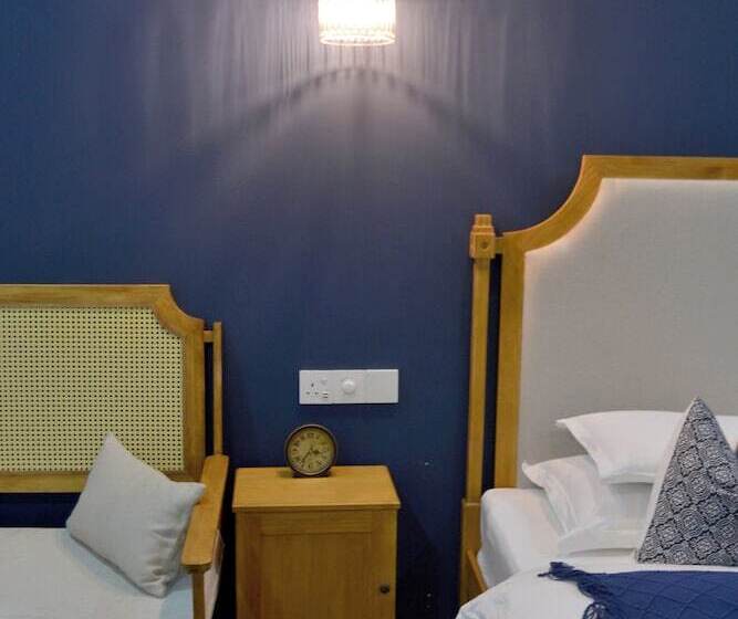 پانسیون Athirige Boutique House