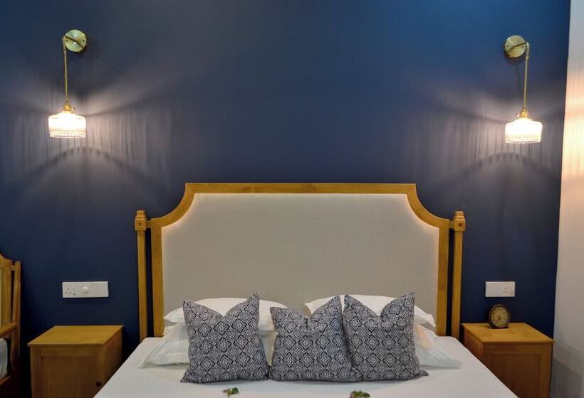 پانسیون Athirige Boutique House