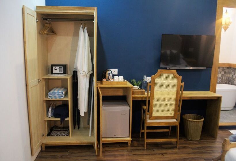 پانسیون Athirige Boutique House