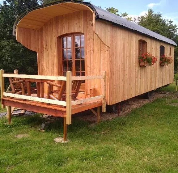 Majatalo Au Paradou Du Bûcheron Adults Only