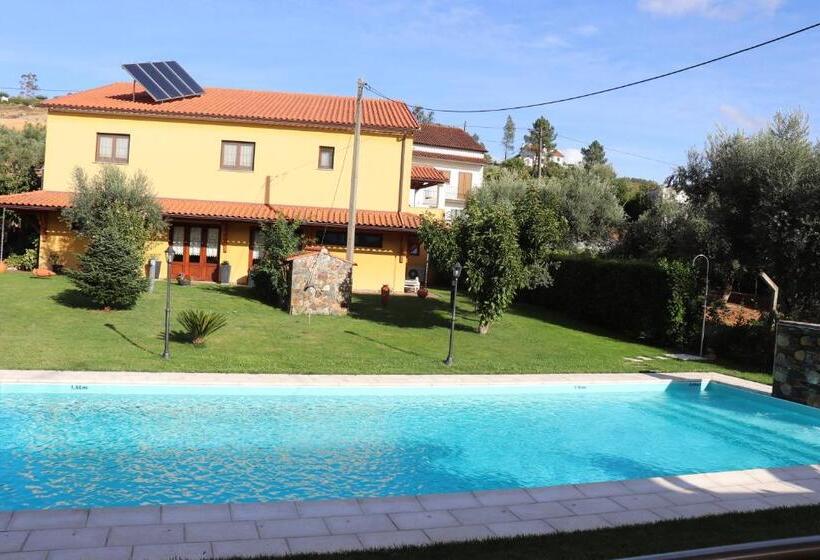 بنسيون Casa Cova Do Barro