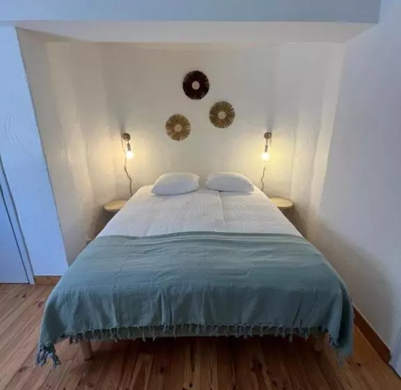 ペンション Gîtes Et Chambres Atypiques Le Temps Des Légendes